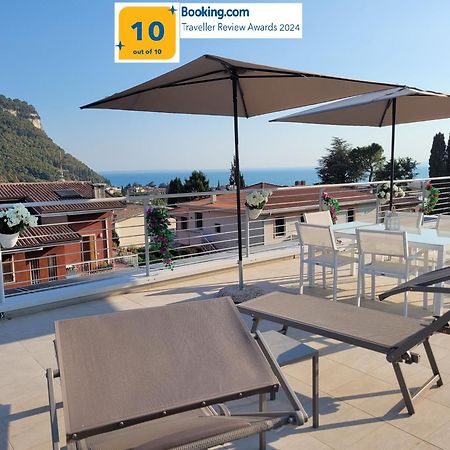 Garda View - Nuovo Appartamento Con Solarium Vista Lago Экстерьер фото