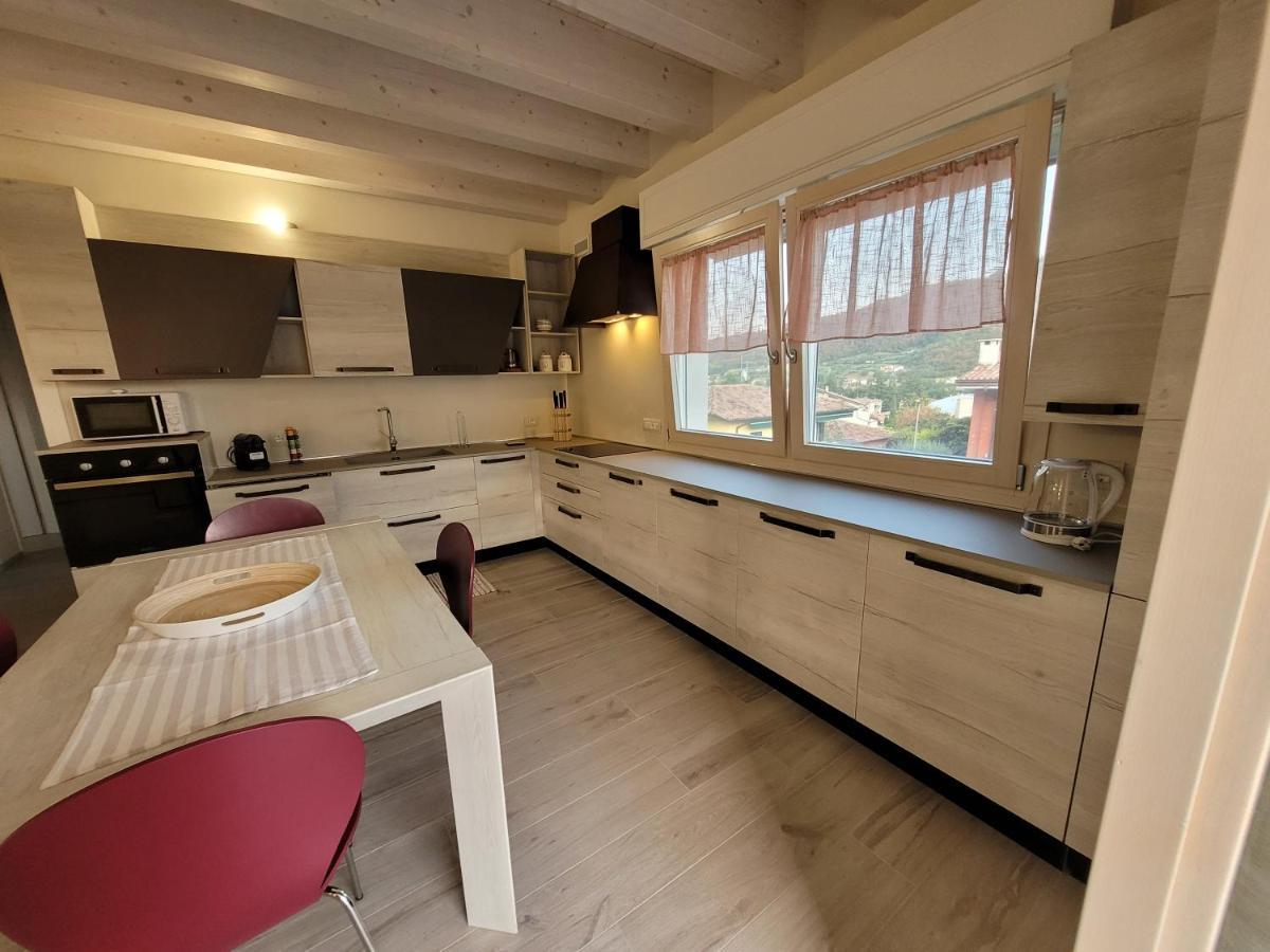 Garda View - Nuovo Appartamento Con Solarium Vista Lago Экстерьер фото
