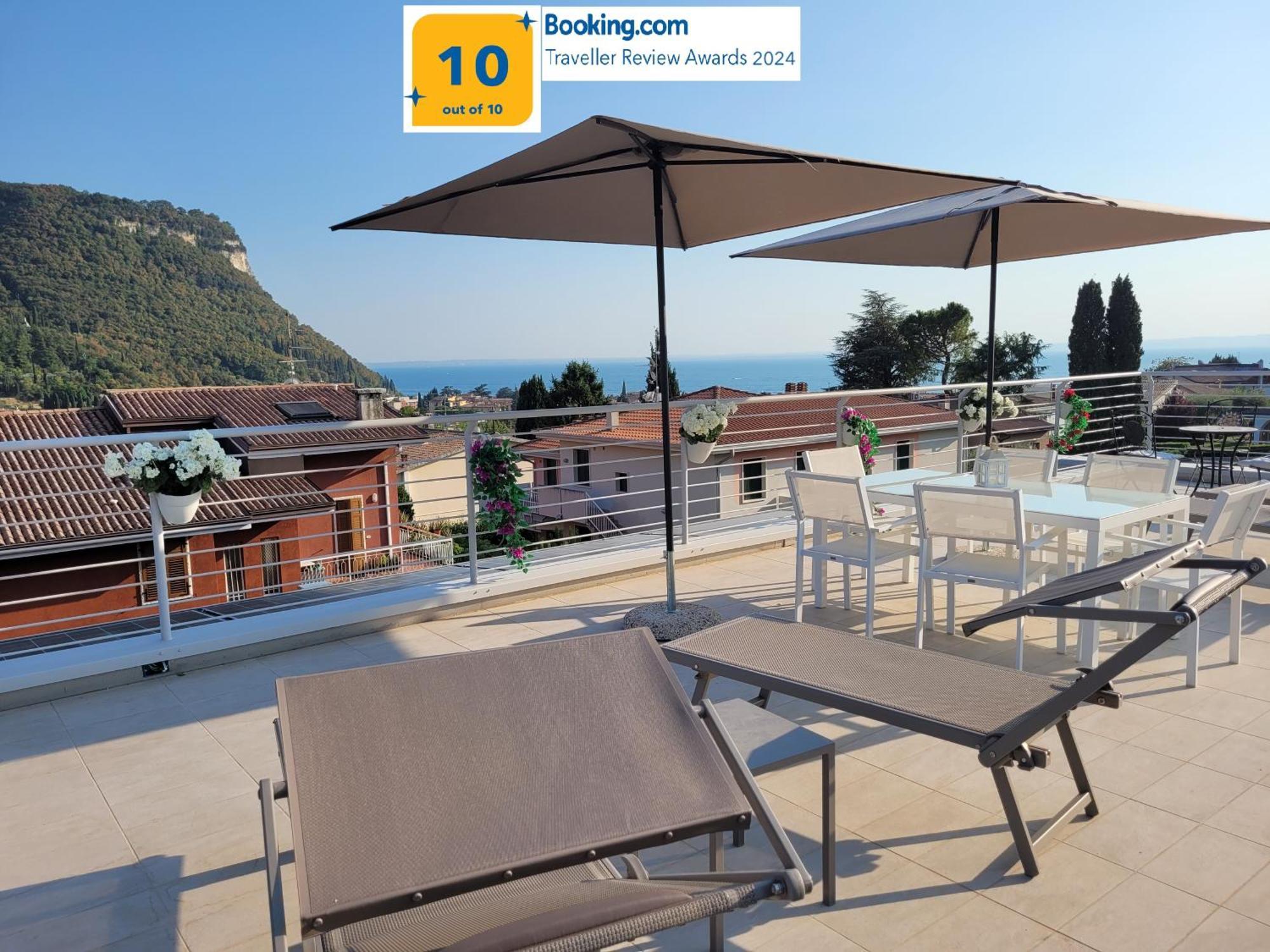 Garda View - Nuovo Appartamento Con Solarium Vista Lago Экстерьер фото